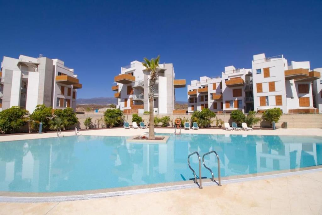 El Medano Beachfront Triplex Penthouse With Pool, Rooftop, Sea View Exterior photo