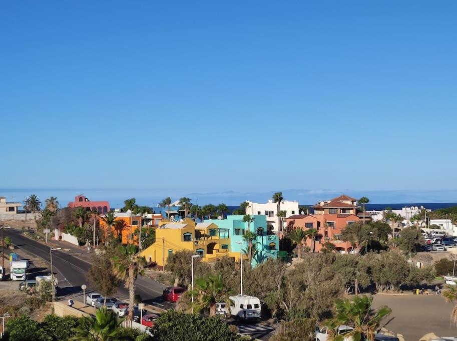 El Medano Beachfront Triplex Penthouse With Pool, Rooftop, Sea View Exterior photo