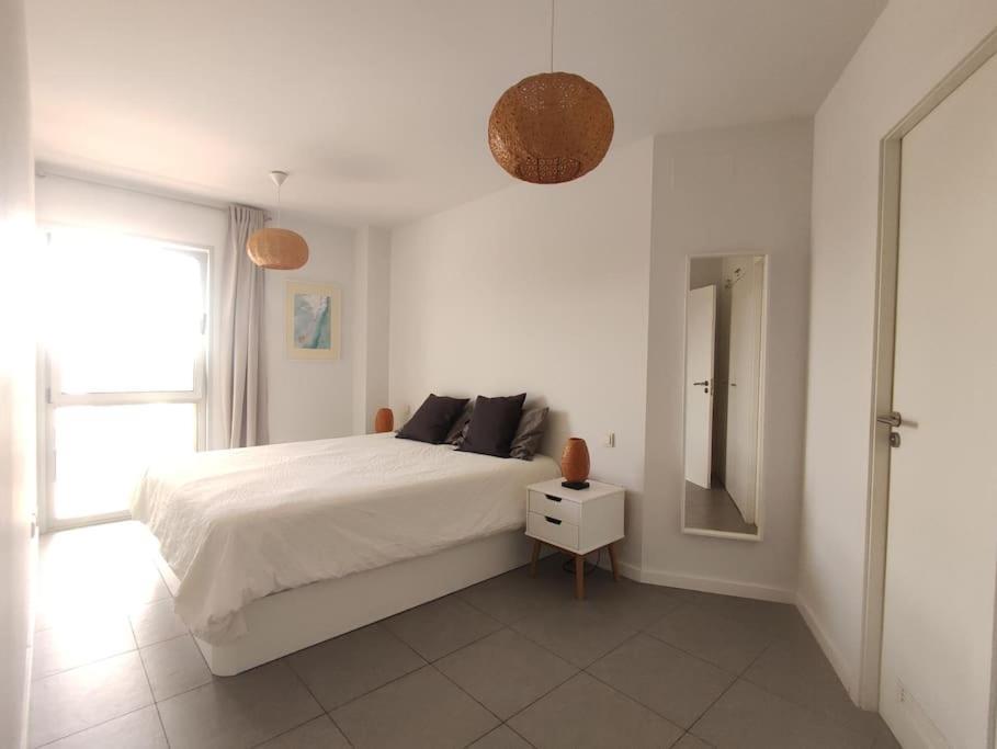 El Medano Beachfront Triplex Penthouse With Pool, Rooftop, Sea View Exterior photo