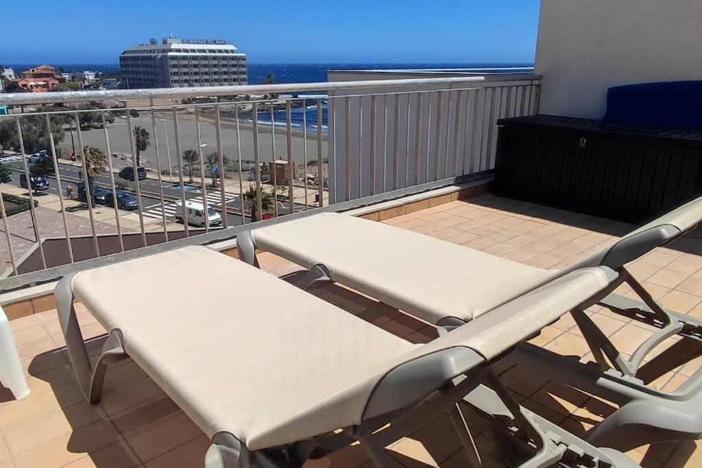 El Medano Beachfront Triplex Penthouse With Pool, Rooftop, Sea View Exterior photo