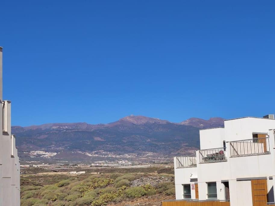 El Medano Beachfront Triplex Penthouse With Pool, Rooftop, Sea View Exterior photo